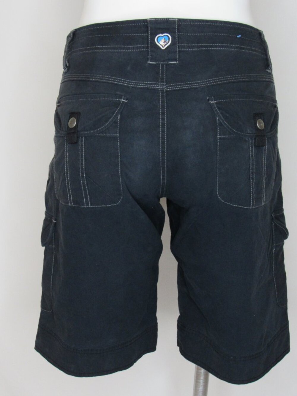 Kuhl Navy Blue Vintage Patina Dye Cargo Shorts 11" Women's 6 - Picture 4 of 10